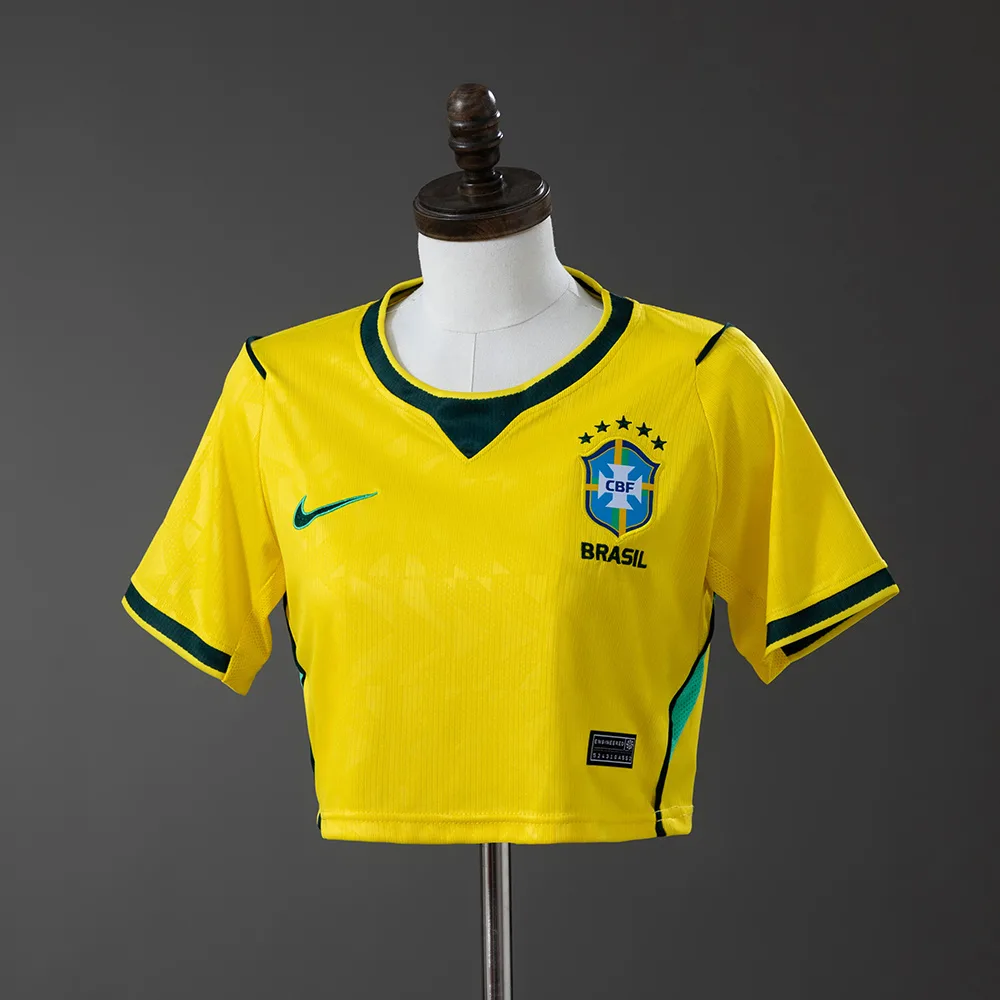 قميص البرازيل المنزلي بقصة كروب توب للنساء 2026 — main view