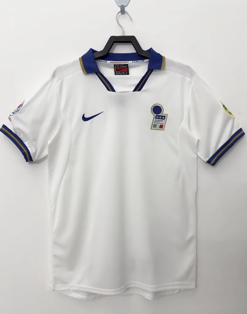 1996 Retro Italy Away Soccer Shirt AAA fan-grade — main view