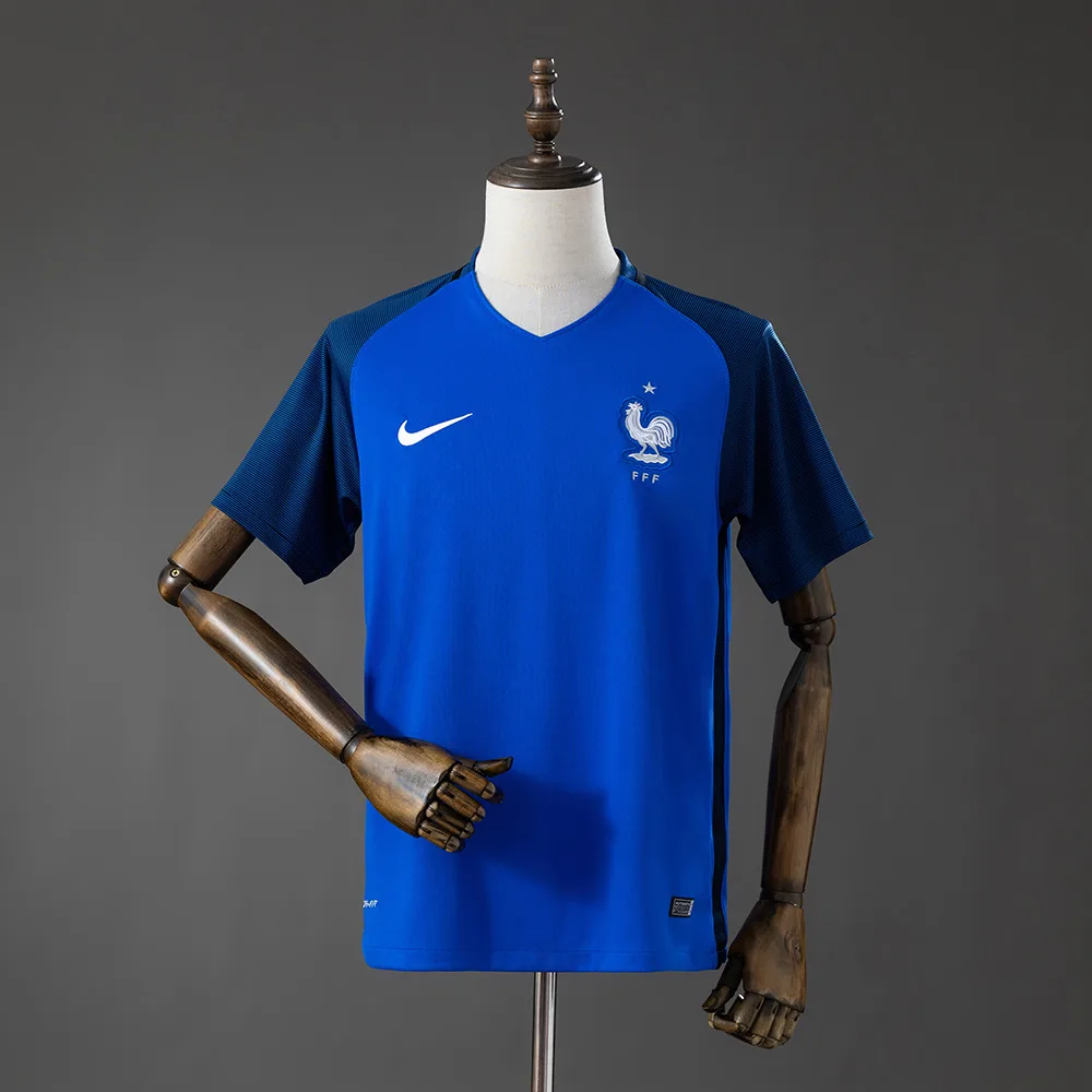 2016 Retro Francia Local Camiseta AAA calidad aficionado — main view