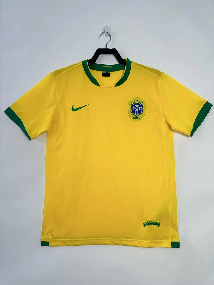 2006 Retro Brazil Home Soccer Jersey AAA fan-grade — main view