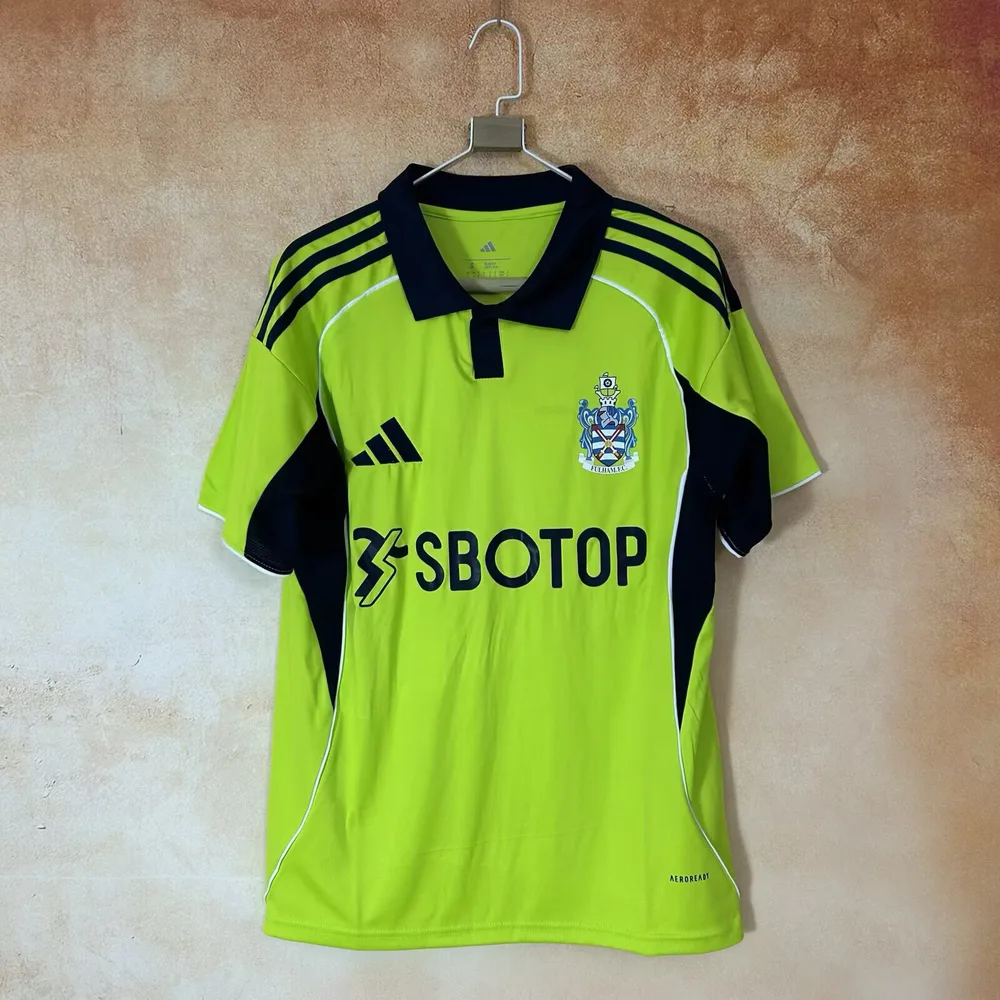 Maillot de football extérieur 2025/2026 Fulham Qualité Thaïlande — main view