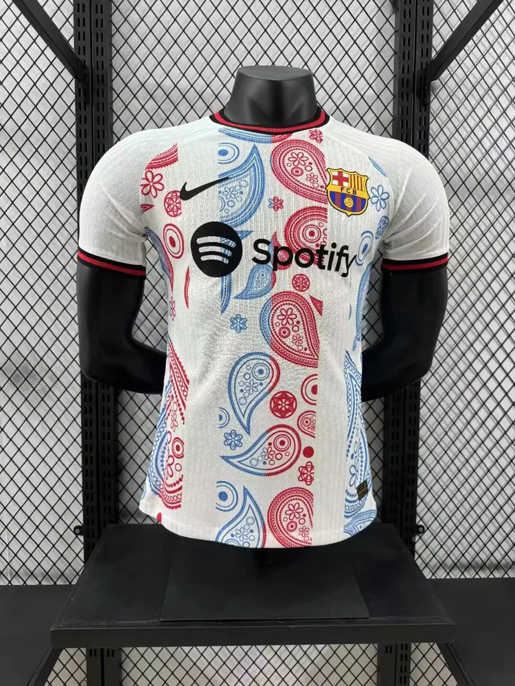 قميص برشلونة الخاص نسخة اللاعب 02 لموسم 2024/2025 — main view