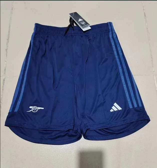 2023/2024 Arsenal Drittauswärts Shorts — main view