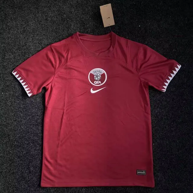 Maillot domicile Qatar Coupe du Monde FIFA 2022 — main view