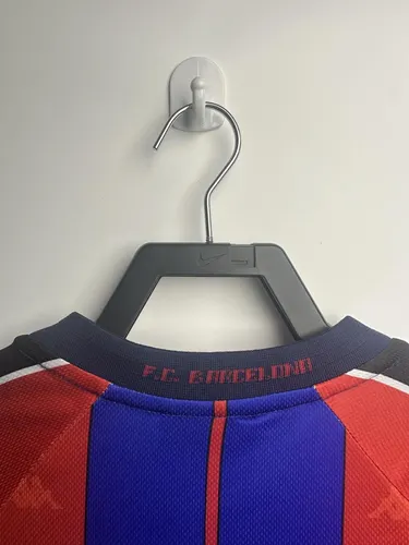1997/1998 Retro Barcelona Home Football Shirt AAA fan-grade — view 4