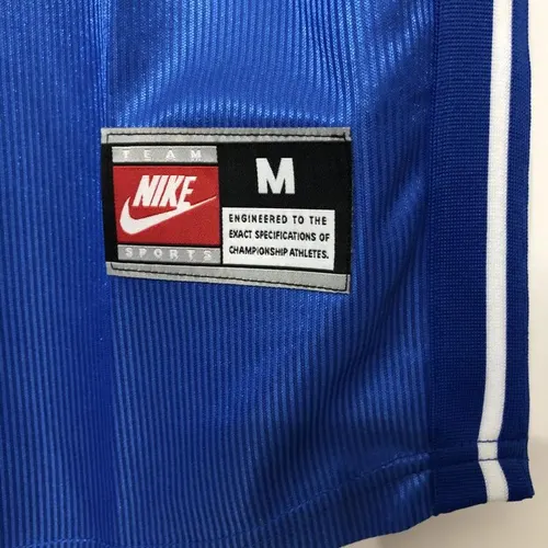 1998 Retro Italy Home Soccer Shirt AAA fan-grade — view 8