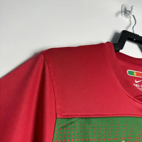 2010 Retro Portugal Home Football Shirt AAA fan-grade — view 4