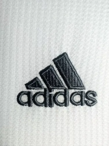 2015/2016 Retro Real Madrid Home Soccer Jersey AAA fan-grade — view 5