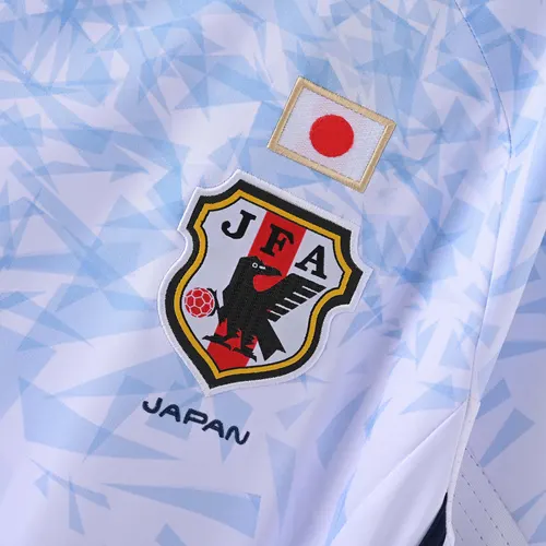 1996 Retro Japan Away Football Shirt AAA fan-grade — view 5