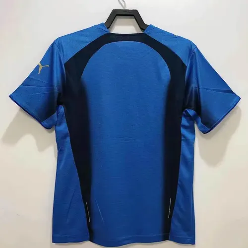 2006 Retro Italy Home Soccer Shirt AAA fan-grade — view 2