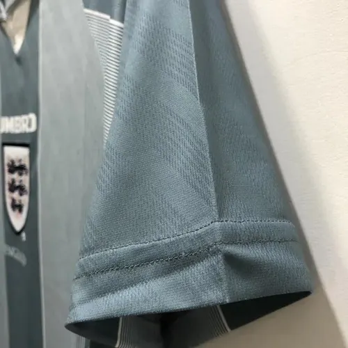 1996 Retro England Away Soccer Jersey AAA fan-grade — view 6