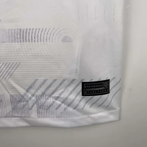 2023/2024 Tottenham Home Football Shirt — view 9
