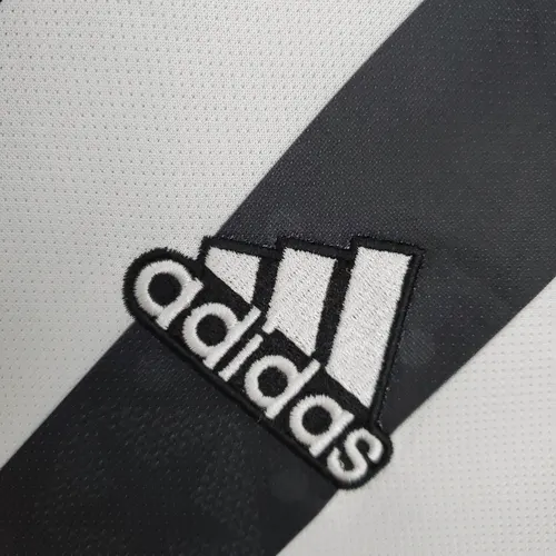 Juventus 2021/2022 Soccer Jersey AAA fan-grade Home — view 4