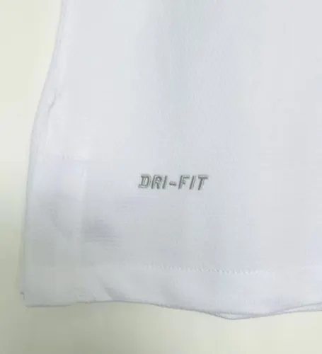 2013 Retro England Home Soccer Jersey AAA fan-grade — view 5