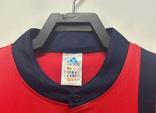 1996 Retro Spain Home Soccer Shirt — view 3