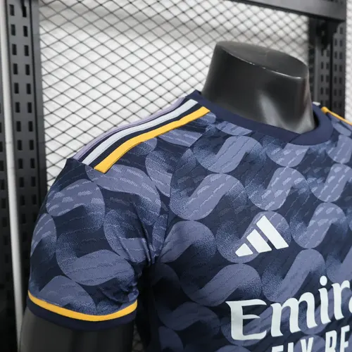نسخة اللاعب ريال مدريد الخارجي 2023/2024 — view 10