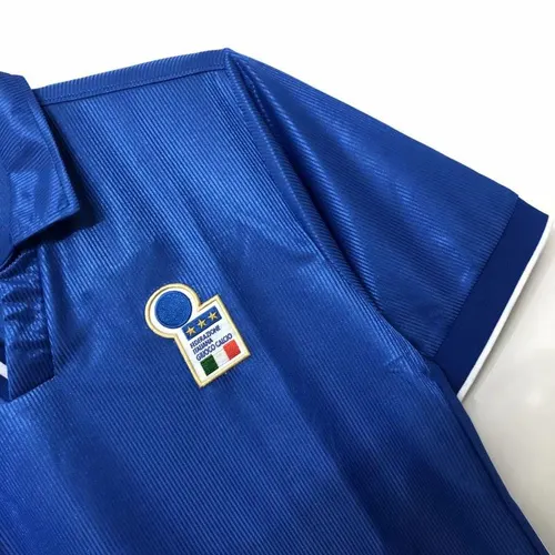1998 Retro Italy Home Soccer Shirt AAA fan-grade — view 5