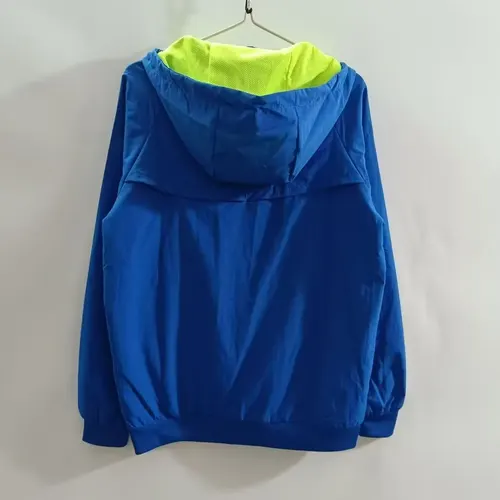 2025/2026 Barcelona Windbreaker Jersey AAA fan-grade 04 — view 2