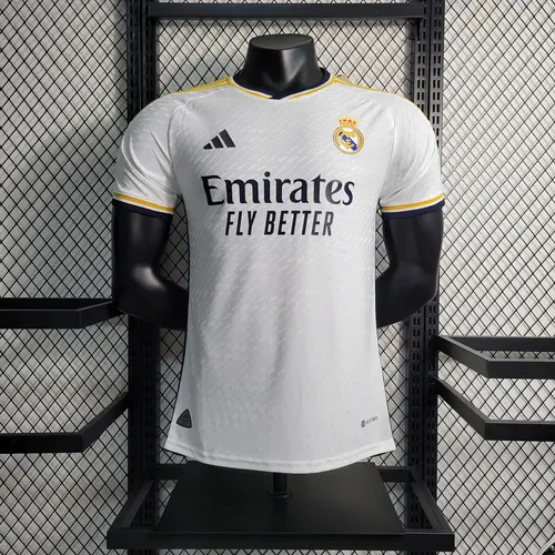 نسخة اللاعب ريال مدريد المنزلي 2023/2024 — view 1