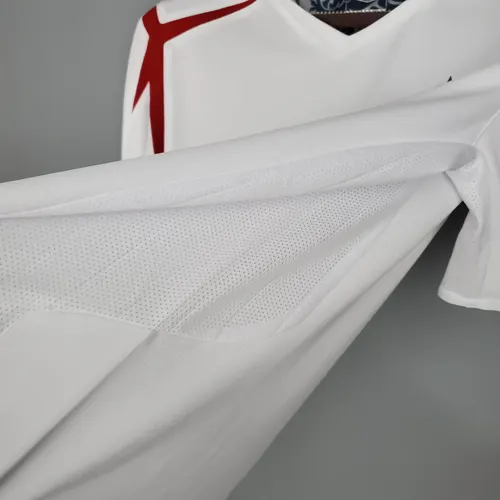 2006 Retro England Home Soccer Jersey 1:1 Thai Quality — view 8