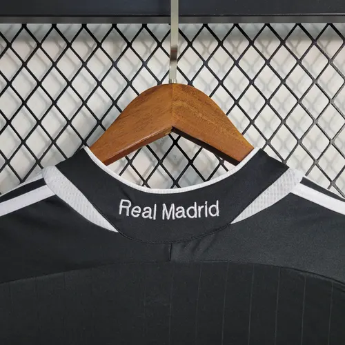 2006/2007 رجعي كم طويل ريال مدريد خارج الأرض — view 7