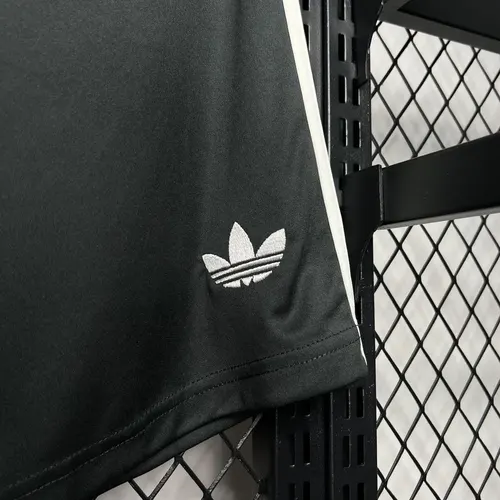 2024/2025 Manchester United Third Away Shorts — view 3