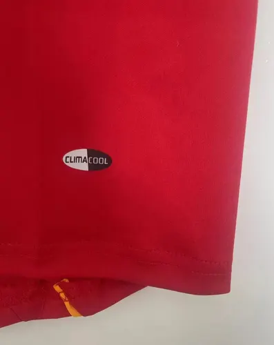 2008 Retro Spain Home Soccer Shirt AAA fan-grade — view 5