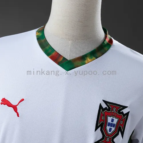 Camiseta de fútbol Edición Conmemorativa de Portugal 2026 AAA calidad fan — view 4