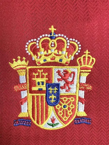 1998 Retro Spain Home Soccer Shirt AAA fan-grade — view 4