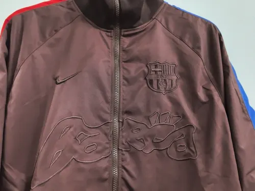 2025/2026 Barcelona Collaboration Windbreaker Jersey AAA fan-grade — view 3