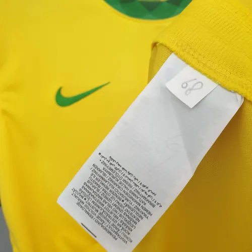 2020 Retro Brazil Home Football Shirt AAA fan-grade — view 8