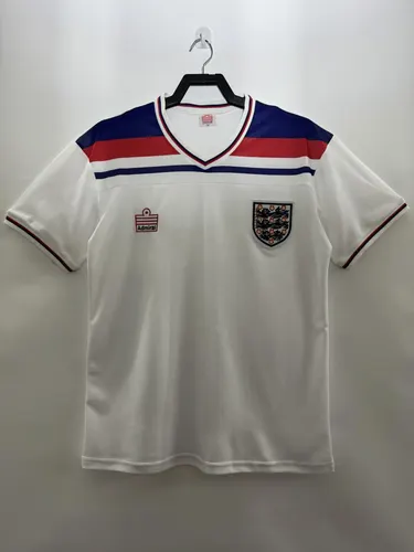 1982 Retro England Home Soccer Jersey AAA fan-grade — view 1