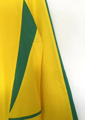 2002 Retro Long Sleeve Brazil Home Soccer Jersey AAA fan-grade — view 5
