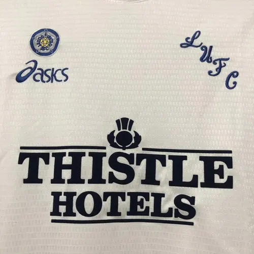 1995-1996 Retro Leeds United Home Soccer Jersey AAA fan-grade — view 6
