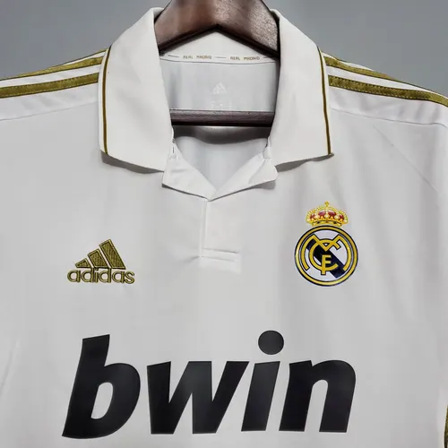 قميص ريال مدريد المنزلي 2011/2012 رجعي بأكمام طويلة جودة تايلاندية — view 3
