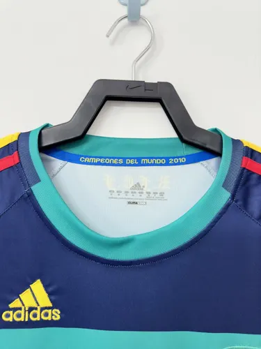 2010 Retro Spain Goalkeeper Soccer Shirt AAA fan-grade — view 3