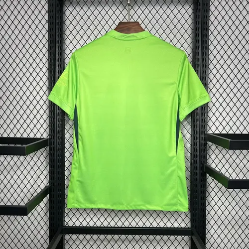 2024/2025 VfL Wolfsburg Home Football Shirt — view 2