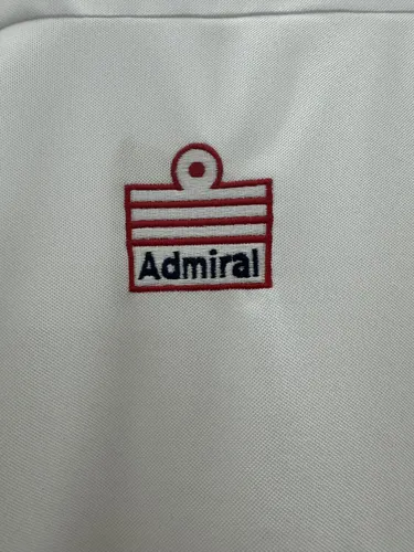 1982 Retro England Home Soccer Jersey AAA fan-grade — view 5