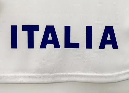 1996 Retro Italy Away Soccer Shirt AAA fan-grade — view 9