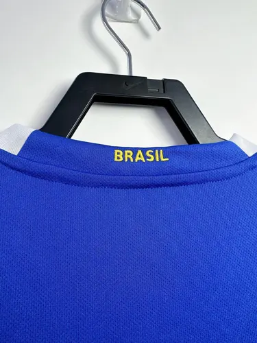 2006 Retro Brazil Away Soccer Jersey AAA fan-grade — view 4