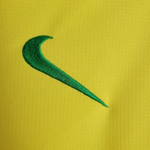 2025 Camiseta de Fútbol Local Brasil AAA calidad aficionado — view 5