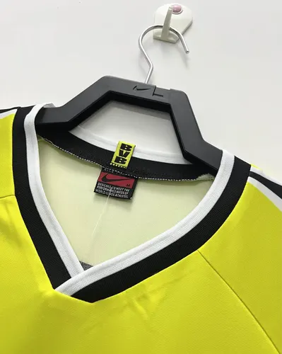 1995/1996 Retro Dortmund Home Football Shirt — view 6