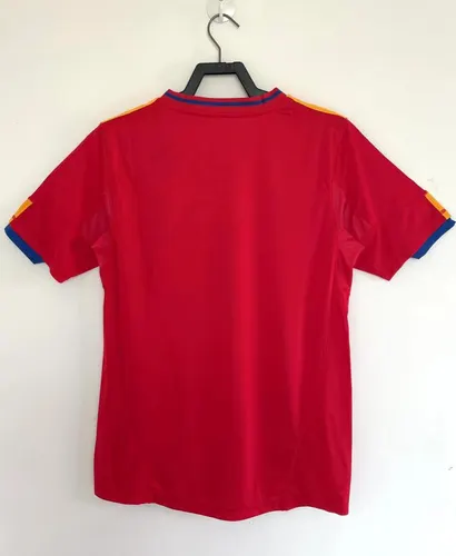 2010 Retro Spain Home Soccer Shirt AAA fan-grade — view 2