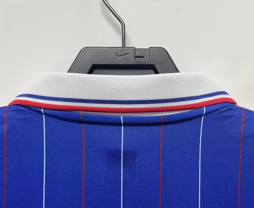 1982 Retro France Home Football Shirt AAA fan-grade — view 4