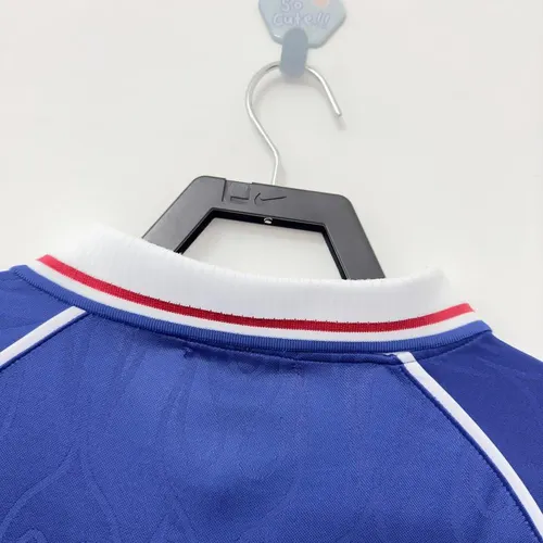 1998 Retro Japan Home Football Jersey AAA fan-grade — view 4