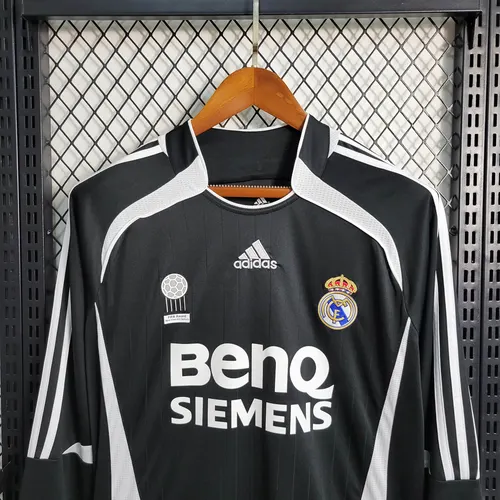2006/2007 رجعي كم طويل ريال مدريد خارج الأرض — view 3