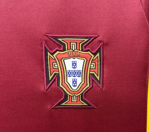1998 Retro Portugal Home Football Shirt AAA fan-grade — view 7