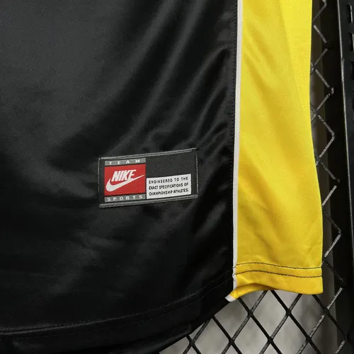 1998/2000 Retro Dortmund Home Football Shirt — view 7