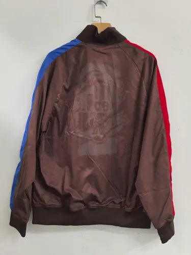 2025/2026 Barcelona Collaboration Windbreaker Jersey AAA fan-grade — view 2