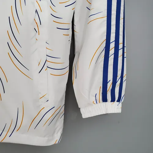 2021/2022 Real Madrid Jersey Windbreaker White(Blue Edge) — view 8